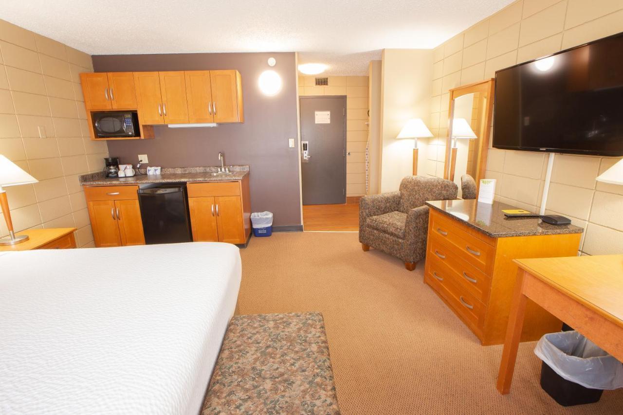 Neighbourhood Inn Hotels In Bonnyville Kültér fotó