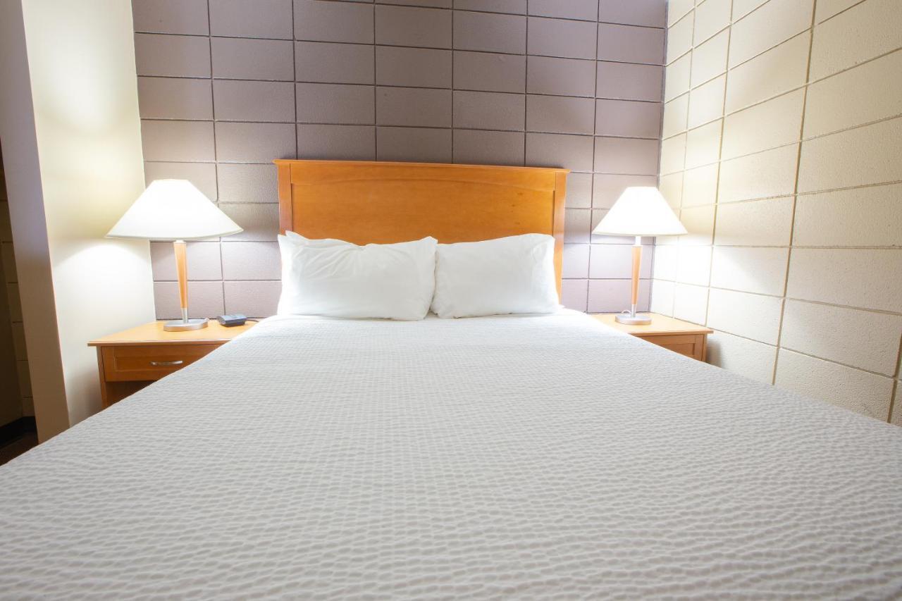 Neighbourhood Inn Hotels In Bonnyville Kültér fotó