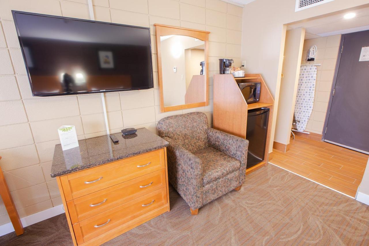 Neighbourhood Inn Hotels In Bonnyville Kültér fotó