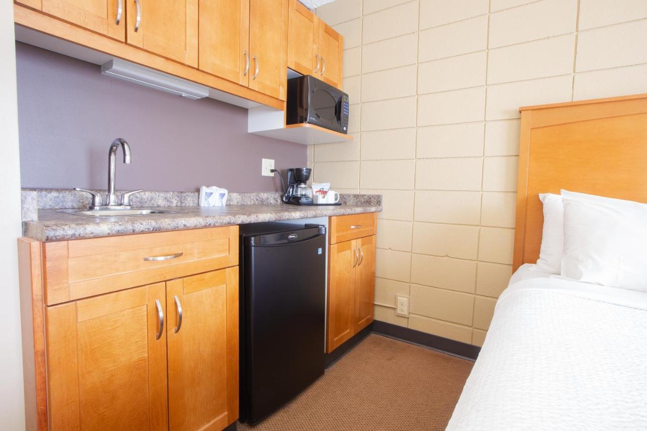 Neighbourhood Inn Hotels In Bonnyville Kültér fotó