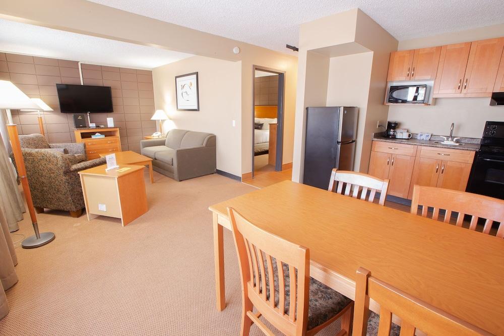 Neighbourhood Inn Hotels In Bonnyville Kültér fotó