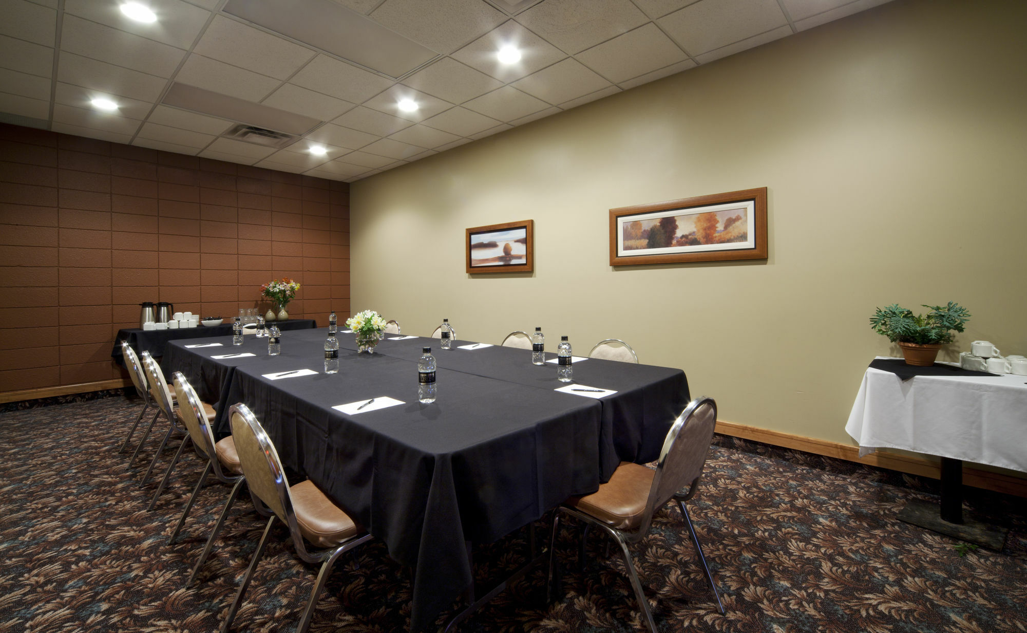 Neighbourhood Inn Hotels In Bonnyville Kültér fotó